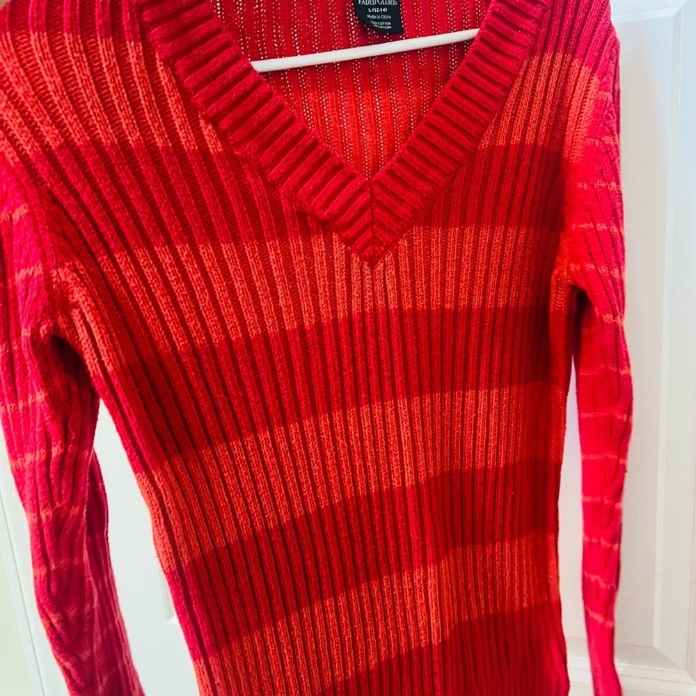 Faded Glory Vibrant Red V-Neck Sweater - Picture 5 of 5